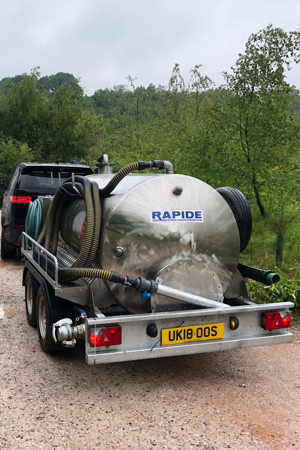 restricted access septic tank emptying